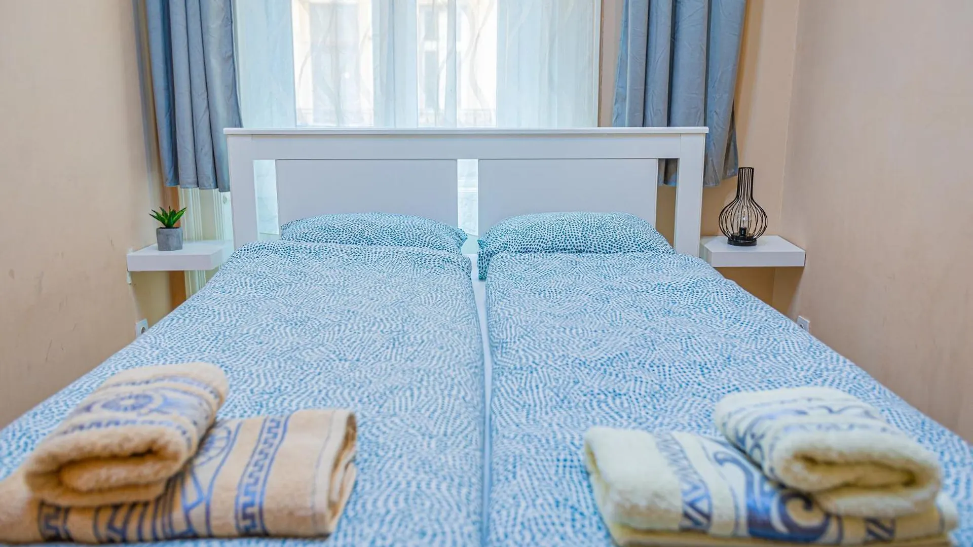 Buda Castle Charming 2 Bedrooms Budapest Lägenhet